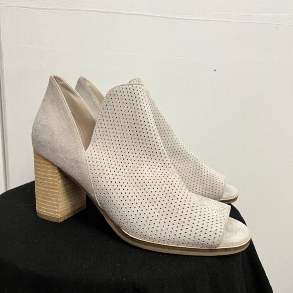 NWOT Cole Hann Shiloh Ankle Booties - Picture 3 of 7